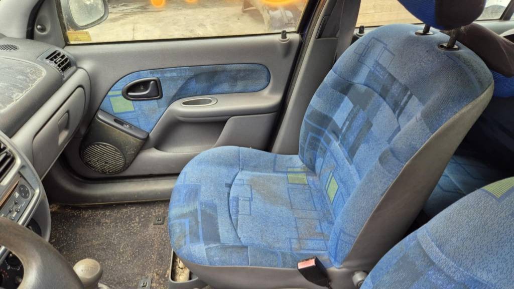 Renault Clio 1,2i 43kw kód motora: D4FD7