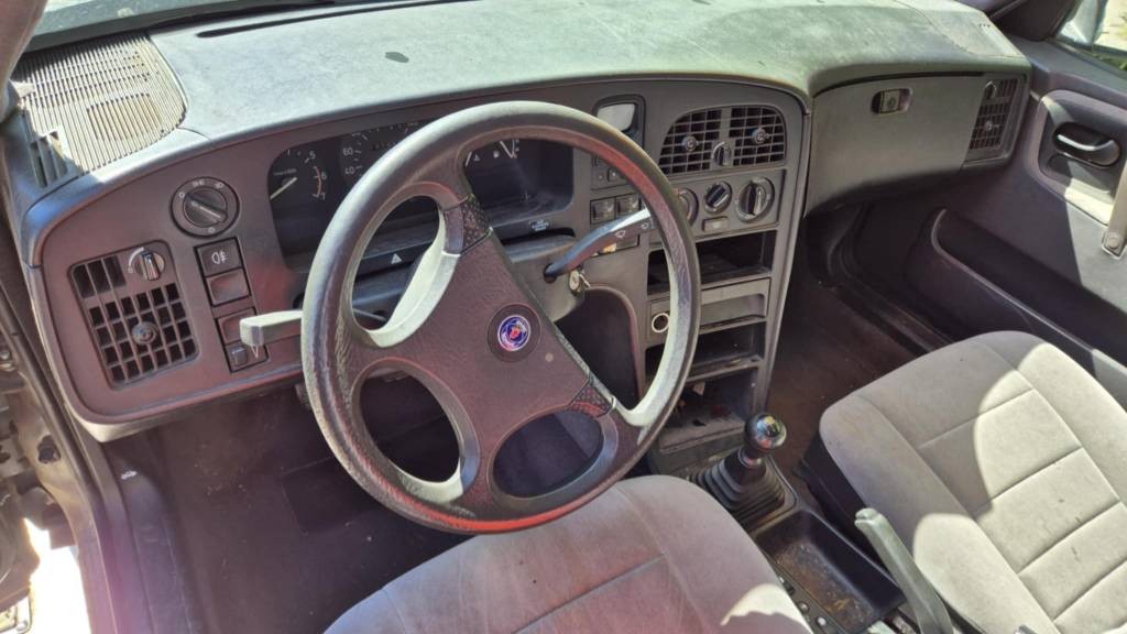 SAAB 9000 S 2,0i 96kw kód motora: B2023