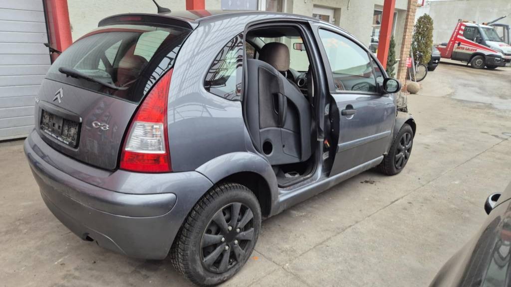 Citroen C3 1,4i 54kw kód: KFV